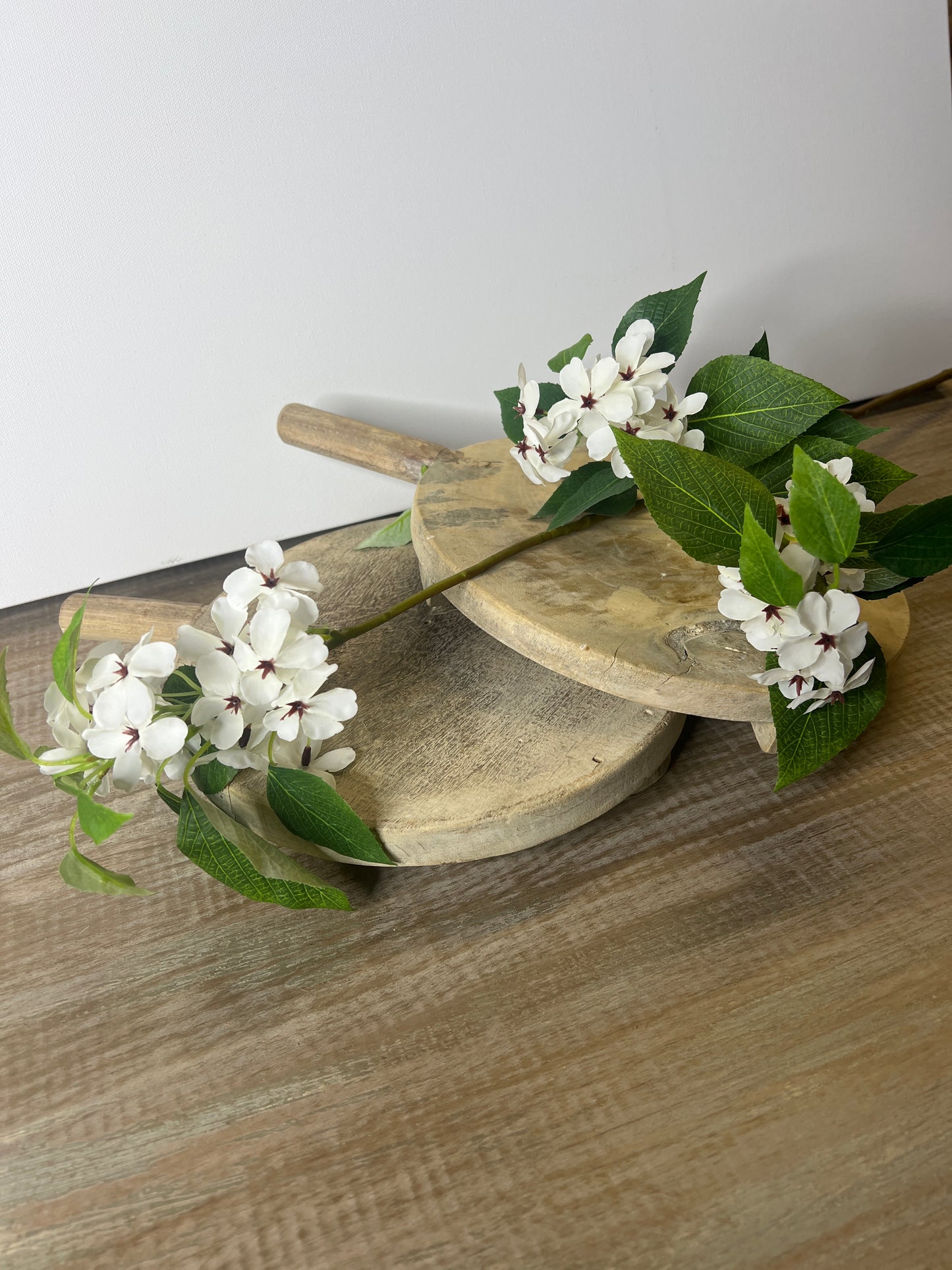 32" White Apple Blossom
