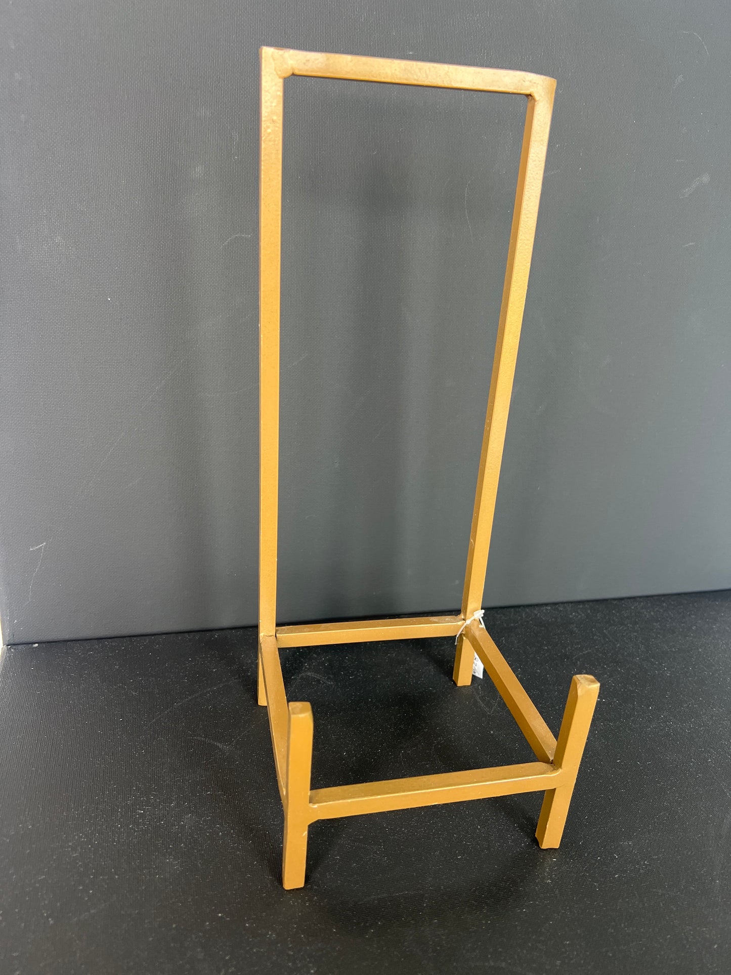 Metal Easel Gold Finish