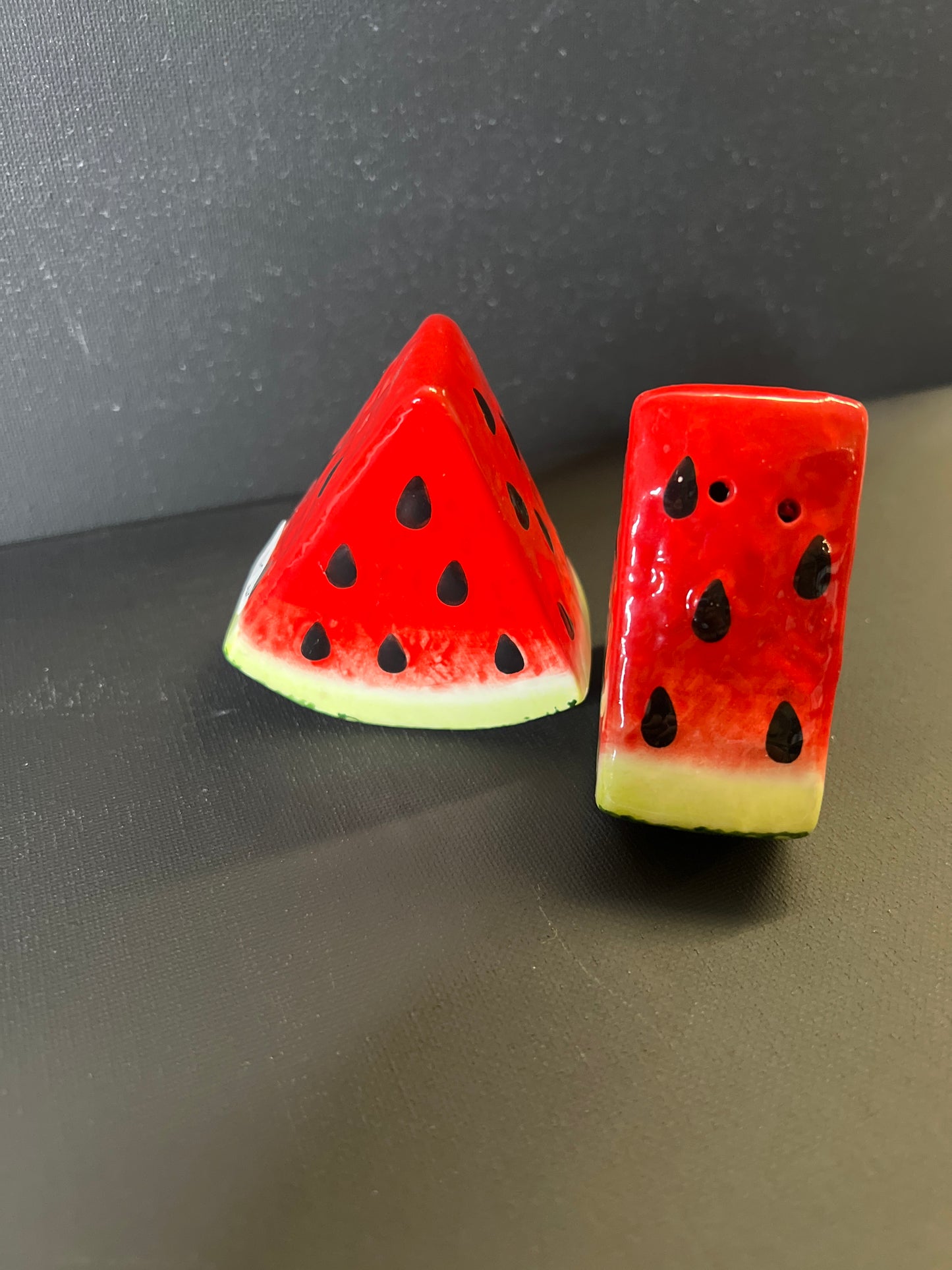 2 1/2" Tall Watermelon Salt & Pepper